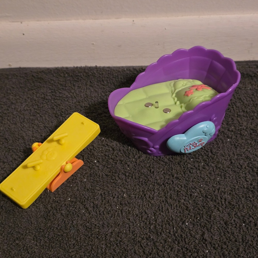 Littlest Pet Shop Hasbro Bed and Seesaw Furniture Kids OS Purple Yellow Vintage